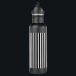 Garrafa Ebony Snow<br><div class="desc">Este é um padrão divertido,  unísexo,  adequado para qualquer um. Esta imagem está disponível em uma variedade de outros produtos,  basta clicar no link abaixo da foto perto de 'Sobre este Design'.</div>