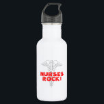 Garrafa  Enfermeiras Rock! | Personalizável<br><div class="desc">Enfermeiras Rock! beba presente de garrafa de água para enfermeiros graduados por semana,  profissionais,  estudantes,  etc. Texto personalizado e cores. Aço inoxidável com boné de buraco de loop. Excelente de trabalho,  escola,  caminhada,  esportes e muito mais. Adicione seu próprio nome ou logotipo personalizado.</div>