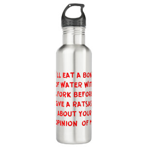 Garrafa Eu comia uma tigela de água com um garfo antes de