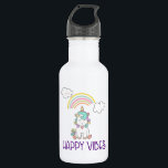 Garrafa Feliz Vibes Typografia Cute Smiling Unicorn<br><div class="desc">Uma garrafa de água com uma ilustração fofa de um unicórnio branco sentado no seu rabo sorrindo e parecendo feliz. Nuvens sorridentes e um arco-íris. Texto diz: Feliz Víblias. Imagem de uplifting adorável.</div>