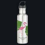 Garrafa Flamingo Rosa-Rosa-Personalizado Tropical<br><div class="desc">Esta garrafa d'água apresenta minha ilustração rosa do flamingo e folhas tropicais. Personalize facilmente para seus convidados de casamento como parte da entrega do seu pântano para o casamento de destino. Um presente divertido e memorável com o qual você pode presentear seus convidados de casamento. Garrafa de água com design...</div>