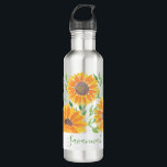 Garrafa Folhagem Verde de Girassóis Amarelos Personalizado<br><div class="desc">Esta garrafa de água é decorada com girassóis de cor d'água e folhas em tons de amarelo e verde. Pode personalizá-lo alterando o nome ou fazer-o como um monograma, se preferir. Use a opção Personalizar mais para alterar o tamanho, o estilo ou a cor do texto, se desejar. Porque nós...</div>