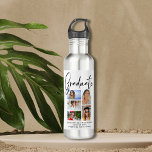Garrafa Formando Elegante de Graduação Multifoto de Script<br><div class="desc">Elegante Script Multi Photo Graduation Coffee Water Bottles apresenta cinco das suas fotos favoritas da sua faculdade ou formando segundo grau com a moderna camada de roteiro de caligrafia negra "Formando". Simples,  na moda e elegante. Criado por ©Evco Studio www.zazzle.com/store/evcostudio</div>