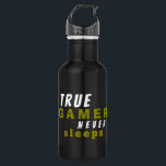 Garrafa Gamer Verdadeiro Nunca Dorme Engraçado Cotação Pre<br><div class="desc">Gamer verdadeiro nunca dorme uma garrafa de água de aço inoxidável preto. Design de jogador legal e engraçado para jogadores de verdade com uma tipografia moderna O True Gamer nunca dorme. Esta garrafa de água é uma ideia perfeita para um jogador de verdade.</div>