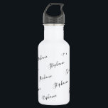 Garrafa Grafite de Script de Nome Personalizado<br><div class="desc">O Elegante nome do grafitti guiado, garrafa de água, perfeito para quando você está mantendo ajustado, sessão de ginástica, correndo, corrida, treinamento, qualquer esporte, piqueniques no parque ou na praia e enquanto está trabalhando. O tipo de fonte, o tamanho e a cor podem ser alterados clicando no link adicional Personalizar...</div>