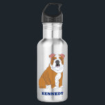 Garrafa Ilustração de Bulldog em Inglês Personalizada<br><div class="desc">Crie um presente personalizado que seja perfeito para amantes de cães e donos de cães. Esta garrafa de água de metal apresenta um estilo realista de ilustração de um buldogue inglês em castanho claro e branco e está pronta para ser personalizada com um nome abaixo em letras marinhos azuis.</div>