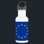 Garrafa Liberdade de Bandeira da União Europeia<br><div class="desc">Adicione um toque de orgulho europeu à sua rotina de hidratação, com a nossa garrafa de Liberdade exclusiva que inclui a bandeira da União Europeia! Criada com muita atenção aos pormenores, esta garrafa de Liberdade é mais do que um simples contentor prático; é uma celebração da unidade e da diversidade...</div>