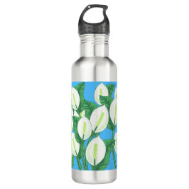 Garrafa Lírios de paz brancos em fundo azul pálido