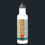 Garrafa Monograma e Nome Floral Personalizado<br><div class="desc">Carregar as bebidas em estilo com esta garrafa de água de aço inoxidável personalizada com uma margarida alegre e um padrão foliar. Adicione facilmente seu monograma e nome, escolha entre diferentes tamanhos e personalize fontes ou cores. Produzido a partir de aço inoxidável durável, mantém bebidas quentes ou frias enquanto parece...</div>