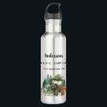 Garrafa Nome da família de animais florestais do lobo-urso<br><div class="desc">Uma floresta,  paisagem florestal com ursos e veados de lobos. Personalize e adicione um nome,  evento e local.</div>
