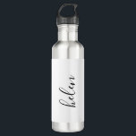 Garrafa Nome do Script Personalizado Dif Preto Personaliza<br><div class="desc">Uma bela garrafa de água com um nome personalizado em uma fonte moderna e elegante. Em preto e branco. Maravilhoso como um presente de Dia de as mães,  feriado,  aniversário,  desabrigos ou madrinhas.</div>