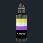 Garrafa Nome LGBT de Sinalizador de Gênero Não-Binário<br><div class="desc">Nome LGBT de Sinalizador de Gênero Não Binário Apresenta-se A garrafa de água de aço inoxidável com nome, texto e pronomes personalizados. Você pode adicionar seu texto personalizado ou excluí-lo. Uma bela ideia de presente para familiares e amigos, e uma ferramenta de excelente para bebendo mais água, parar o lixo...</div>