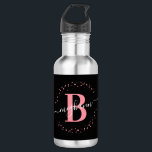 Garrafa Nome Moderno Feminino Preto Rosa Script Monogramad<br><div class="desc">Girly, minimalista, moderna, elegante, garrafa de água personalizada com monograma inicial em nome personalizado com script. Apresentando um monograma inicial e uma assinatura de nome feminino em uma fonte de caligrafia manuscrita com caudas swash e moldura de círculo pontilhado em torno do seu monograma. Presente feminino perfeito para namorada, irmã,...</div>