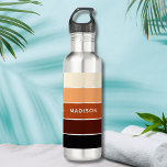 Garrafa Nome Personalizado do Bloco de Cores Castanho Mode<br><div class="desc">Modern Brown Color Block Personalized Name (Nome personalizado do bloco de cor castanho moderno) A Garrafa de Água de Aço Inoxidável apresenta um design colorido e moderno em um padrão de blocos coloridos em tons de marrom com seu nome personalizado. Perfeito como presente para Natal, aniversário, feriados, escola, faculdade, prédio...</div>