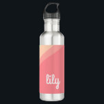 Garrafa Nome Personalizado Pastel Rainbow - Presente Perso<br><div class="desc">Este nome personalizado,  garrafa de água do arco-íris pastel em vibrantes pastéis de laranja,  verde,  azul e rosa apresenta um nome de sua escolha. Faz um maravilhoso presente personalizado para damas de honra,  aniversários,  dia de as mães,  graduação e muito mais.</div>