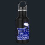 Garrafa O nome completo azul escuro dos meninos dos miúdos<br><div class="desc">O trem azul brilhante da locomotiva de vapor do divertimento bebe a garrafa perfeita para um entusiasta do trem, um construtor do trem do modelo ou um trainspotter novo. Personalize com nome completo e nome do seu filho no trem. Lê atualmente "Joshua Stevenson". Ilustrado e projetado exclusivamente por Sarah Trett....</div>