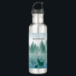 Garrafa Paisagem da Floresta Verde Stag Deer Pine Personal<br><div class="desc">Garrafa de água personalizada com cervo e arte florestal.</div>