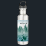 Garrafa Paisagem da Floresta Verde Stag Deer Pine Personal<br><div class="desc">Garrafa de água personalizada com cervo e arte florestal.</div>
