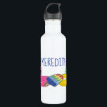 Garrafa Piscina Personalizada Flutuante Ilustrado Verão<br><div class="desc">Crie um presente personalizado único que seja perfeito para o verão. Precisa de um presente para alguém que adora dormir na piscina? Eles vão adorar esta garrafa d'água apresentando um padrão de flutuadores de piscina ou tubos de piscina brilhantemente coloridos em forma de flamingo, abacaxi e picolé contra um fundo...</div>