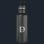 Garrafa Preto e Branco Moderno Personalizados<br><div class="desc">Frasco de água de aço inoxidável branco e preto moderno personalizado. Este modelo facilita a personalização do texto inicial e do texto do nome. Perfeito para o seu negócio ou como presente com esse toque pessoal extra!</div>