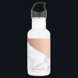 Garrafa Rosa de mármore branco geométrico do pintinho Eleg<br><div class="desc">Na moda e design geométrica moderna com mármore branco falso e ouro rosa faux.</div>