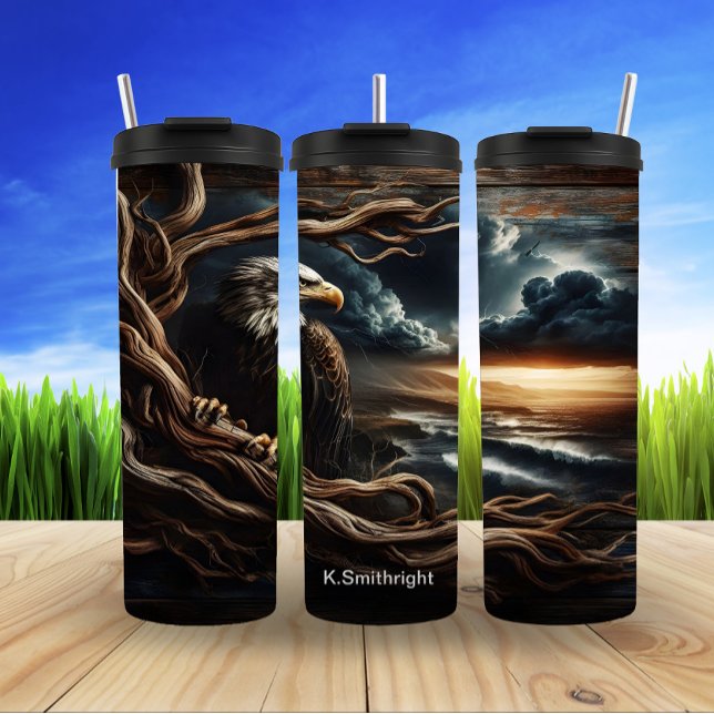 Garrafa Térmica Águia no pôr do sol sobre a costa (Criador carregado)