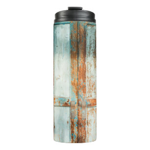 Garrafa Térmica as velhas portas de madeira de fundo, arquitetura