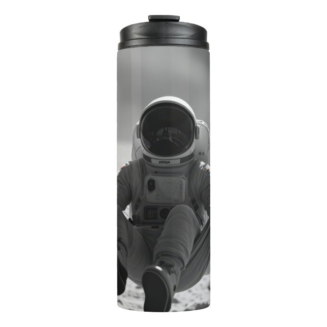Garrafa Térmica Astronauta na lua com cerveja (Frente)