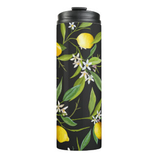 Garrafa Térmica Frutas de limão e flores em fundo escuro