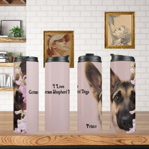 Garrafa Térmica German shepherd escondido atrás das flores
