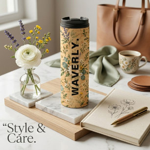 Garrafa Térmica Nome em Floral Botânico Rústico de Flor Silvestre 