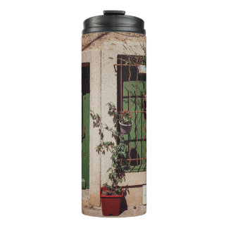 GARRAFA TÉRMICA  PORTA DE MADEIRA VERDE COM PLANTA VERDE