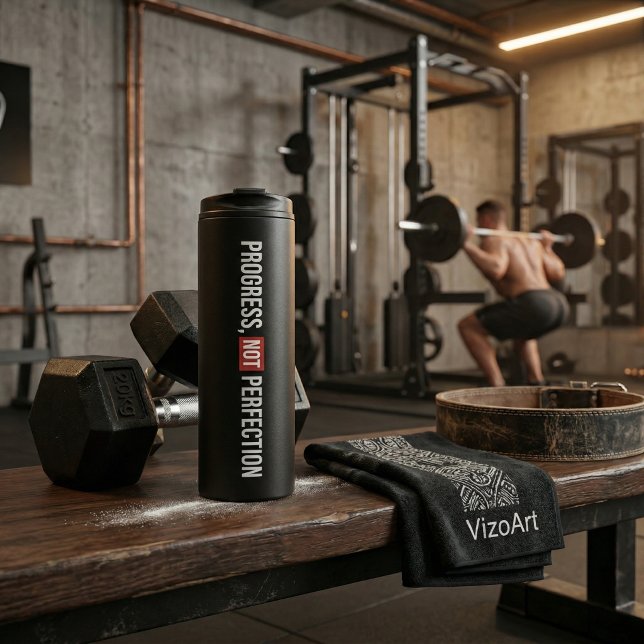 Garrafa Térmica Progress Not Perfection Motivation Gym (Progress Not Perfection. The ultimate gym tumbler by VizoArt Studio. Get yours and crush your goals!)