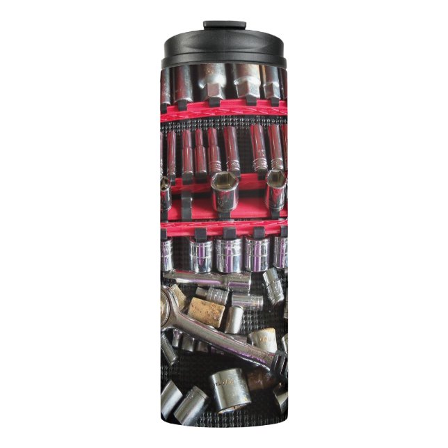 Garrafa Térmica Soquetes diferentes em uma gaveta de ferramentas (Frente)