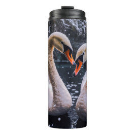 Garrafa Térmica Swans Românticos em uma Terra Maravilha de inverno
