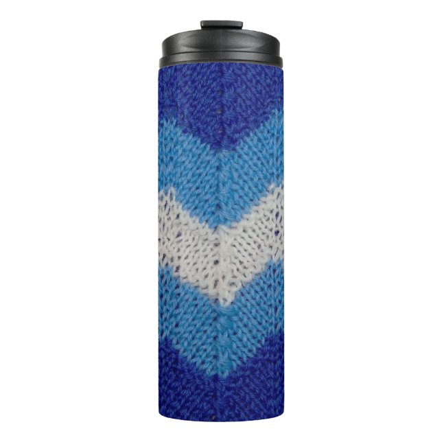 Garrafa Térmica tecido de malha com figuras riscadas azul e branco (Frente)