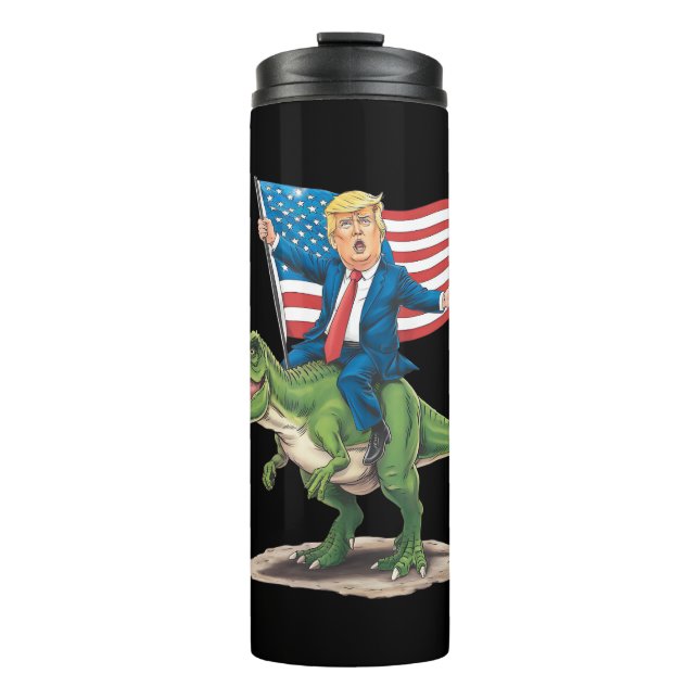 Garrafa Térmica Trump Riding Dinosaur T Rex USA Flag Americano (Frente)