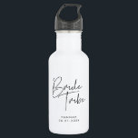Garrafa Tribo da noiva<br><div class="desc">Obtenha alguns presentes personalizáveis e legais para a despedida de solteira enquanto espera pelo grande dia.</div>