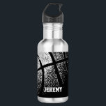 Garrafas de basquete Garrafas de esportes personal<br><div class="desc">Garrafa de água de basquetebol | Mancha a cor metálica do aço com imagem de safena. Ideia de presente esportivo para treinadores, jogadores, colegas de equipe e fãs esportivos. Design moderno com nome personalizado, citação engraçada, slogan ou monograma. Crie seu próprio dom monograma único. Adequado para homens, mulheres e crianças/crianças....</div>