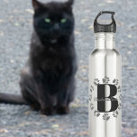 Gata De Gato Imprime Monograma Garrafa De Água<br><div class="desc">Adoro estampas de pata de gato e garrafas d'água? Adicione seu nome e inicial a este e ganhe na vida.</div>