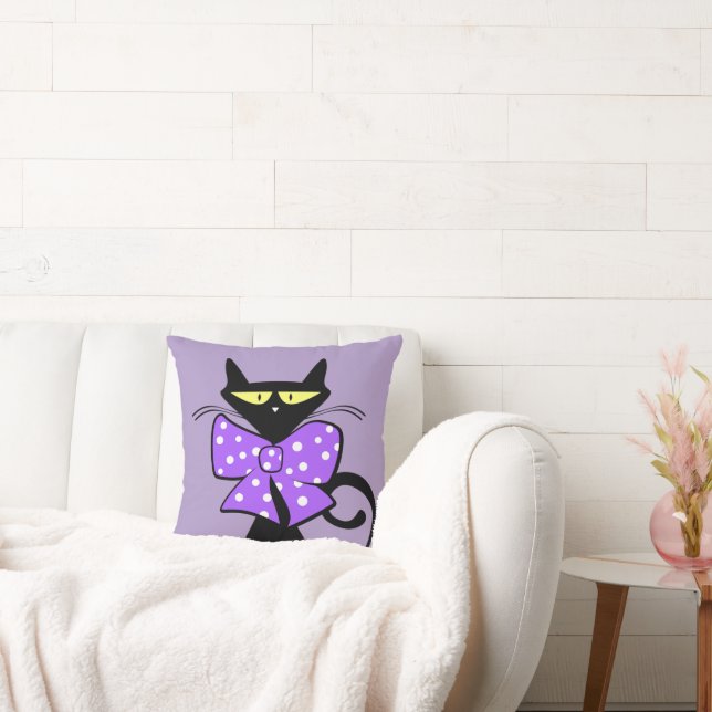 Gatinho Preto Fofo com Laço Roxo Almofada de Arrem (Sofá)
