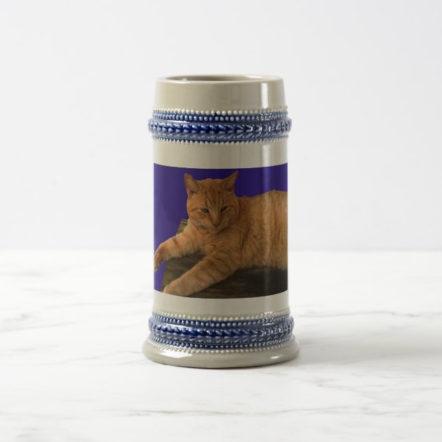 Gato 8, Caneca de cerveja (Centro)