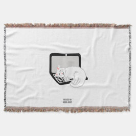 Gato Branco Dormindo no cobertor do Laptop