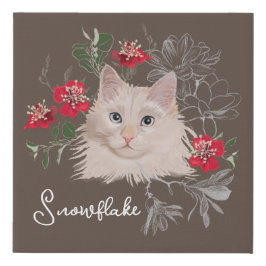 Gato branco mais grosso com flores
