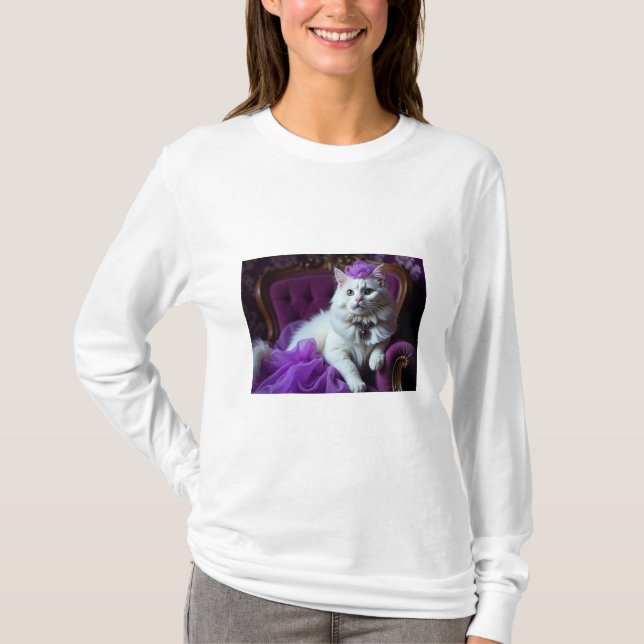 gato branco na camiseta da poltrona roxa (Frente)