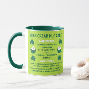 Gato De Bolo De Creme Irlandês Recebe Caneca