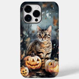 Gato de Halloween Bengal com Pumpkins assustado
