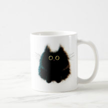 Gato macio engraçado na caneca de café