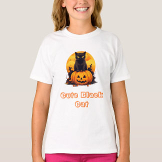 Gato Preto Fofo Em Camiseta De Halloween De Abóbor