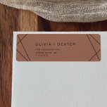 Geométrico Moderno | Etiqueta de endereço de devol<br><div class="desc">Estas etiquetas geométricas modernas de endereços de devolução de cobre são perfeitas para um casamento simples. O clássico design apresenta diamante geométrico boêmico e formas de triângulo e tipografia bóstica com um toque industrial moderno. Essas etiquetas podem ser usadas para um casamento, chá de panela, evento especial ou qualquer vez...</div>